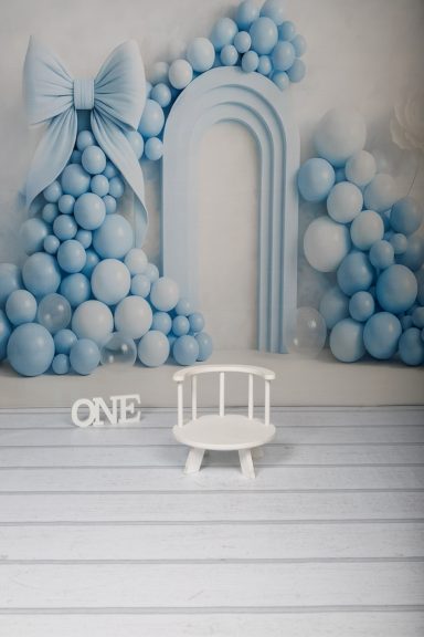 Blauwe strik met ballonnen